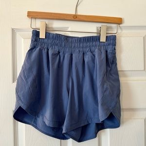 Lululemon Track that Mid-Rise Lined Short 5”